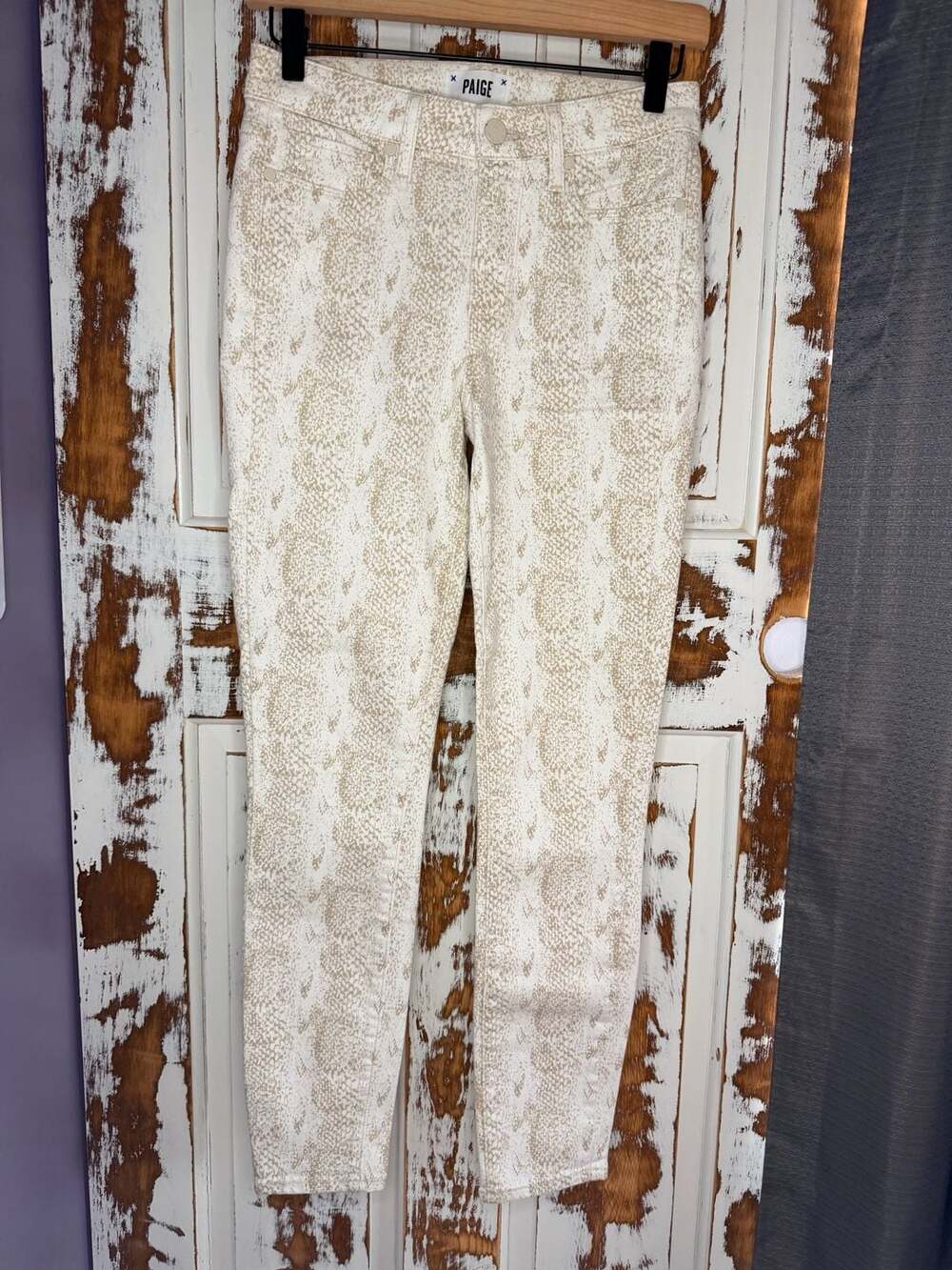 PAIGE Hoxton Ankle Stretch Jeans Size 26 White & Beige Snakeskin Print Coastal
